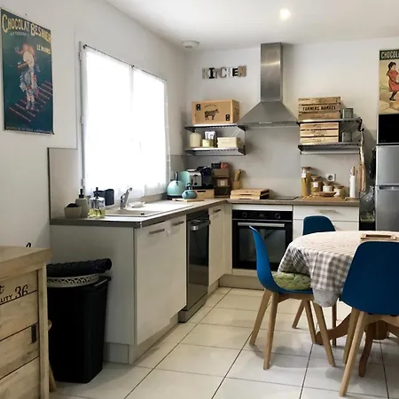 Maison 3 Chambres, Parking, Jardin, Climatisation * Arles