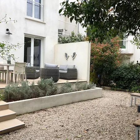 Maison 3 Chambres, Parking, Jardin, Climatisation