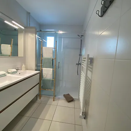 Maison 3 Chambres, Parking, Jardin, Climatisation * Arles