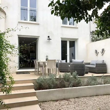 Maison 3 Chambres, Parking, Jardin, Climatisation *